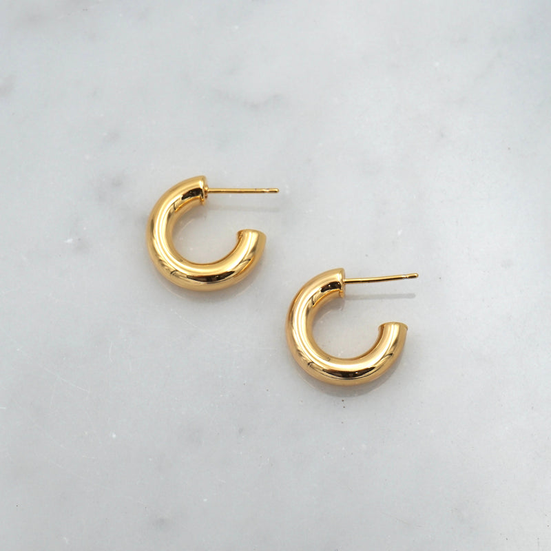 Cutie Hoop Earrings